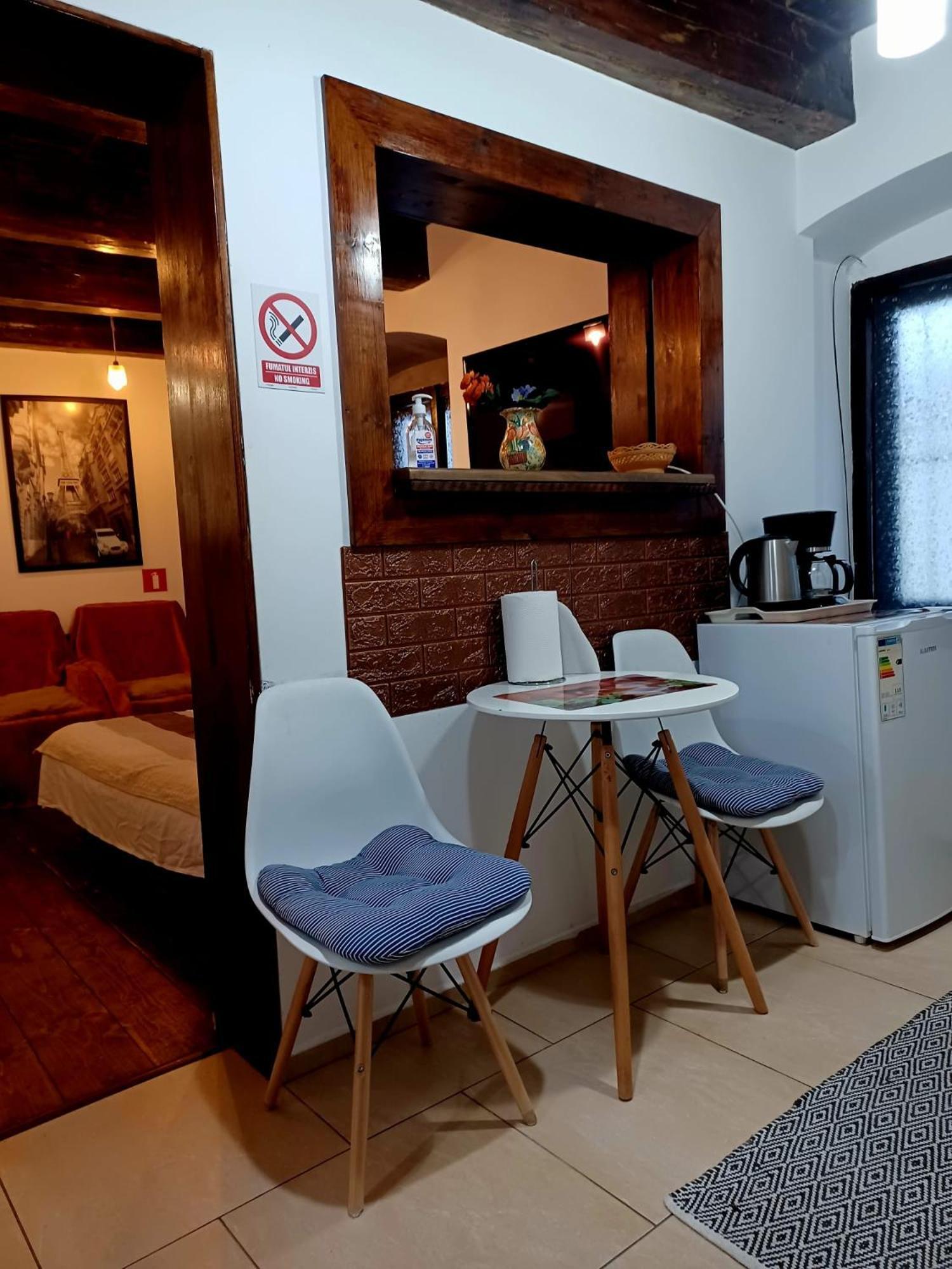 Historic Center Apartment Braşov Exteriör bild